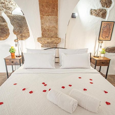 Romantic Loft With Jacuzzi In The Castle Castelsardo Esterno foto