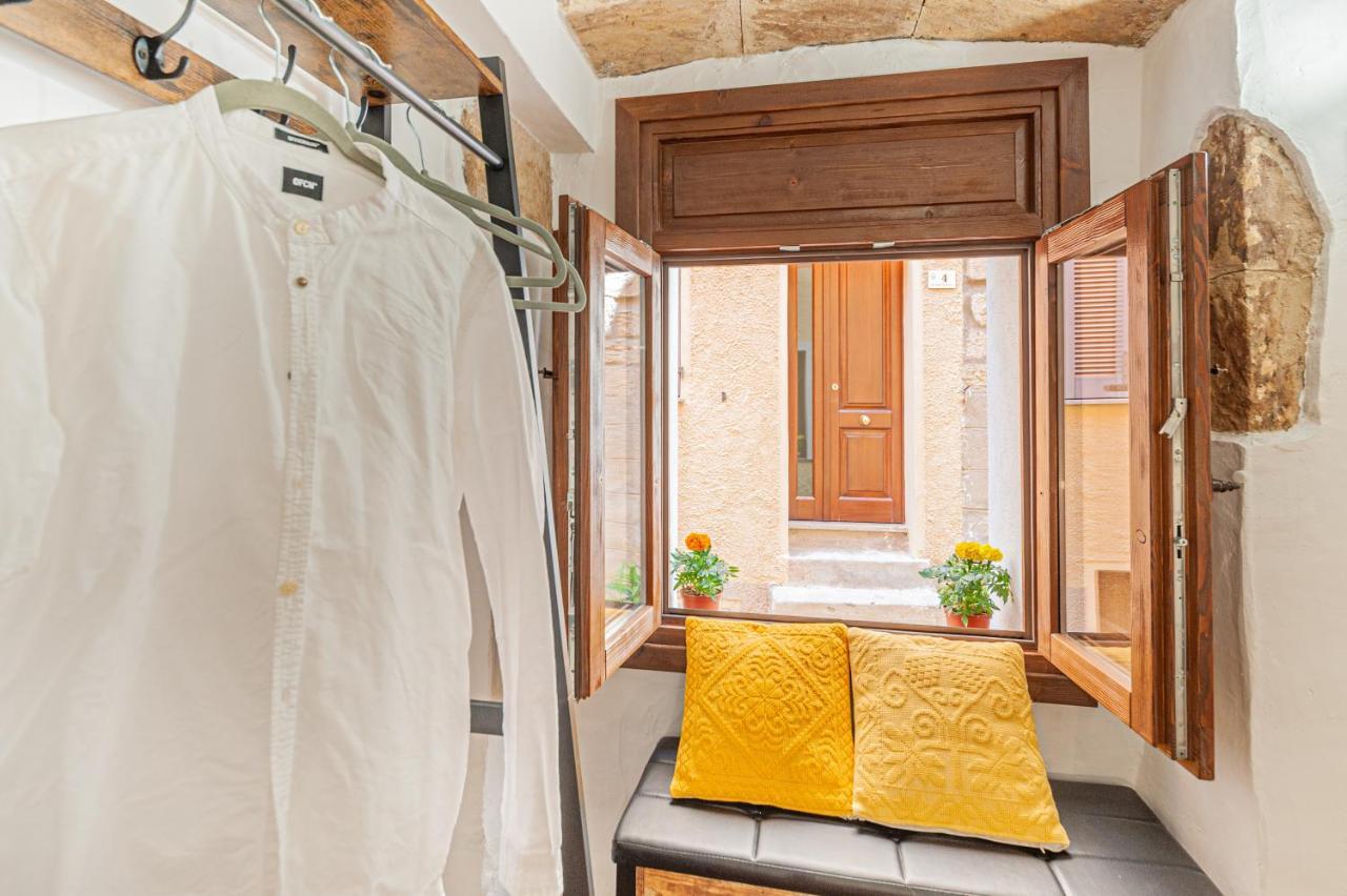 Romantic Loft With Jacuzzi In The Castle Castelsardo Esterno foto
